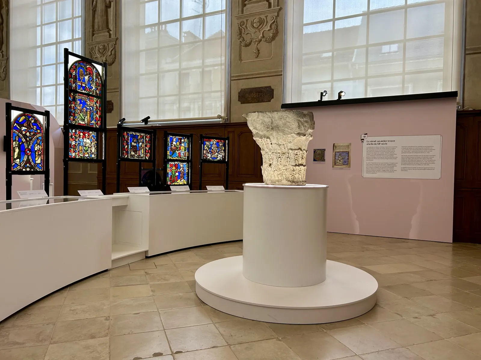 SALLE EXPOSITION - photo 1