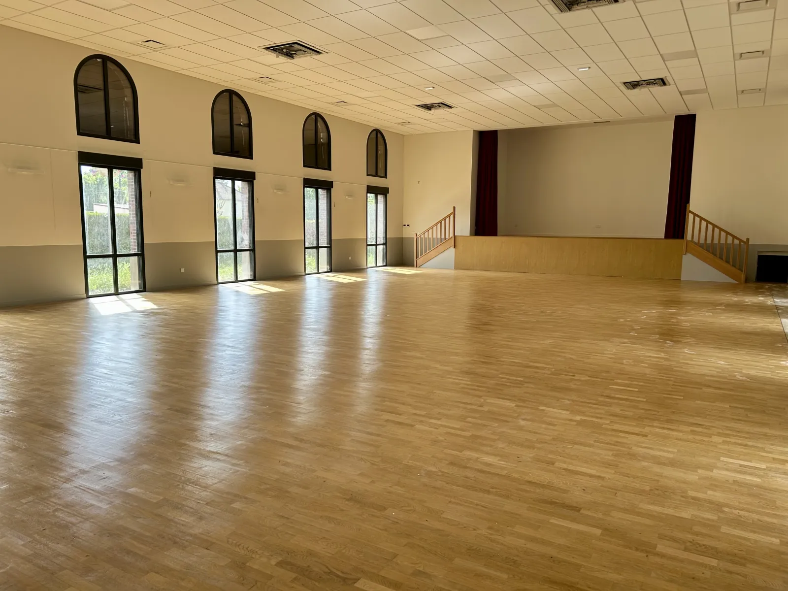 SALLE DES FÊTES - photo 1