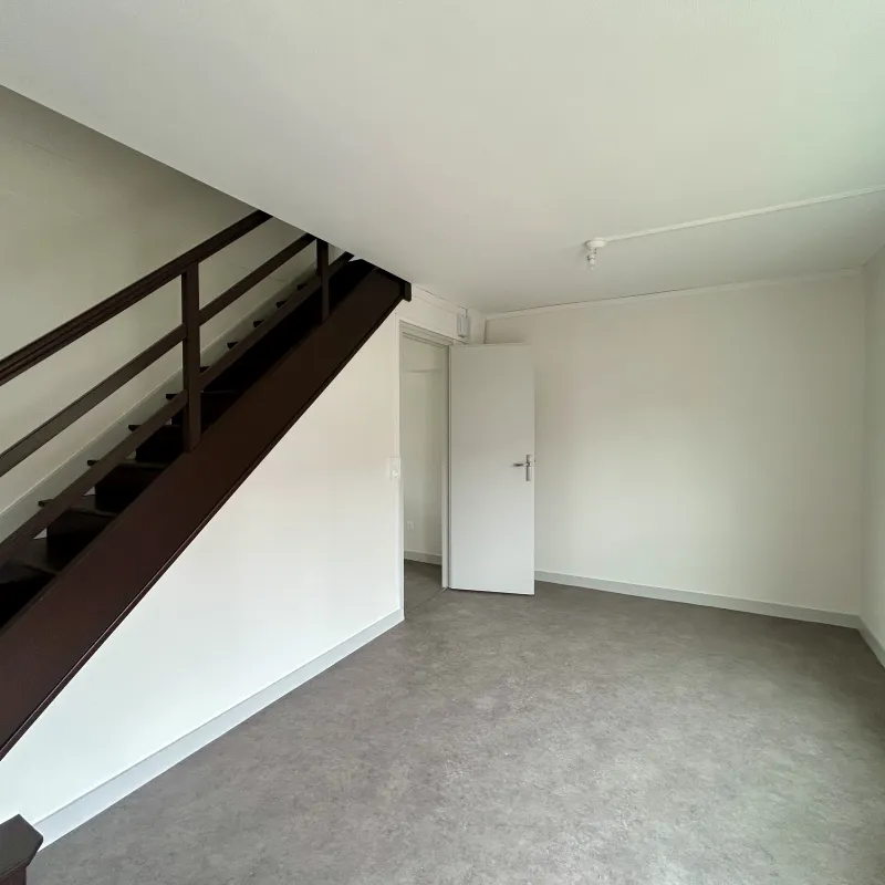 - photo 2